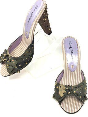 Beverly Feldman Slide Heel Sandals Green Camo Size 6 Beaded Sequin Bow top